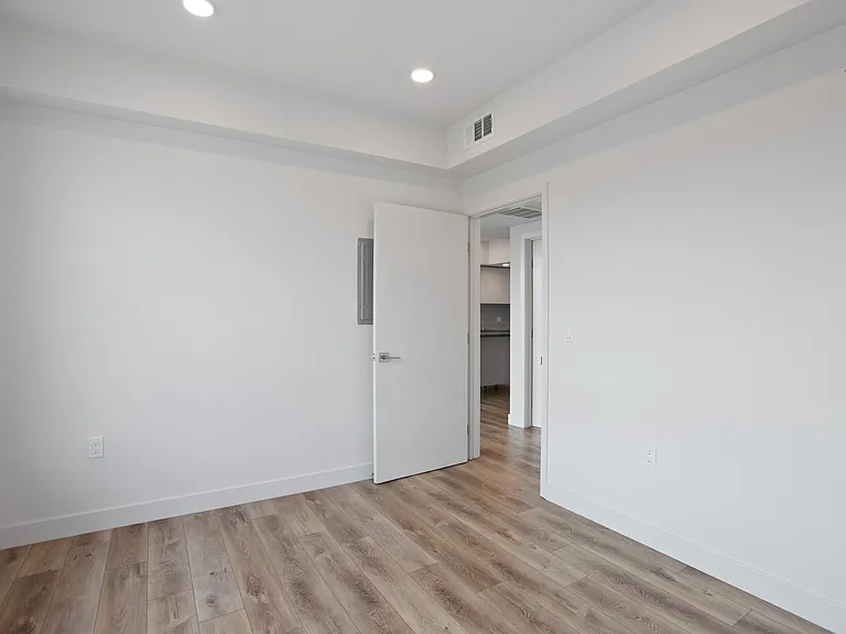 740 South Ridgeley — Photo 41