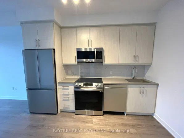 95 Oneida Cres, Richmond Hill, ON