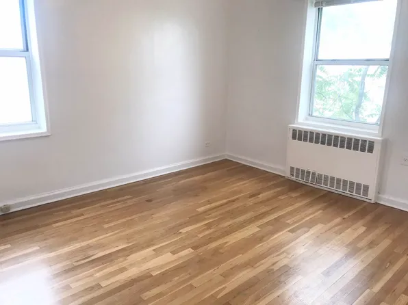 81-15 35th Avenue image 6 of 7