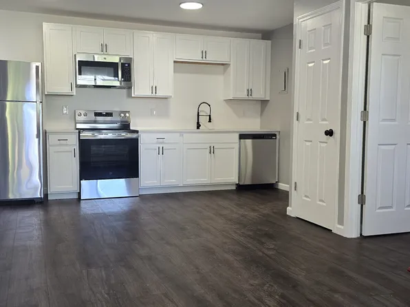 4534 Raubinger Rd APT 3, Swartz Creek, MI 48473