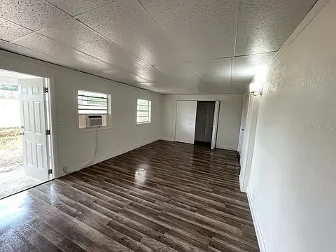 2150 W Greenway Pl — Photo 8