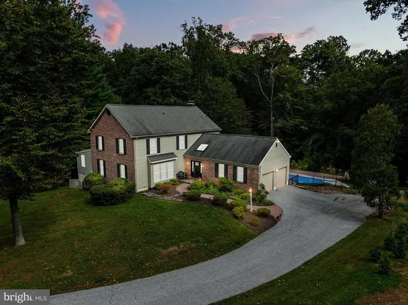 307 Spindle Ln, West Chester, PA 19380