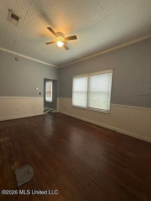 3 bed, 2.0 bath, 1080 sqft, $1,450 — Photo 3
