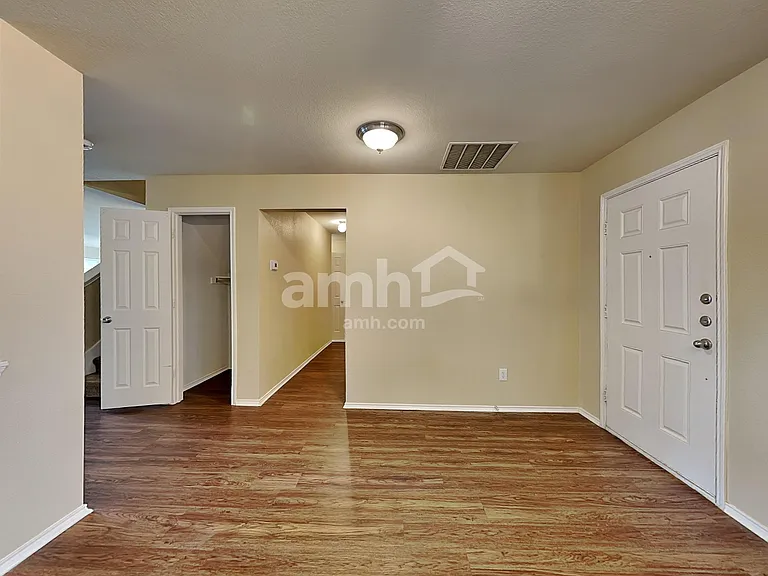 5009 Blackwood Dr — Photo 6