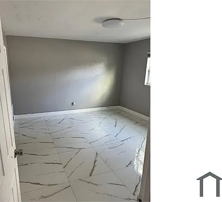 1040 NE 7th Ave #23 — Photo 5