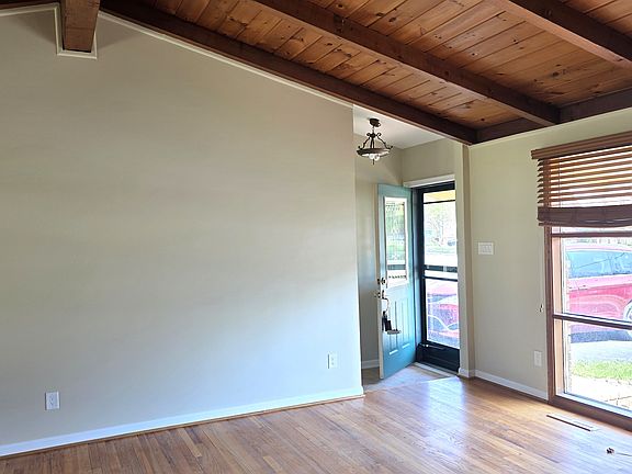 5th image of 18881 Merriman Rd