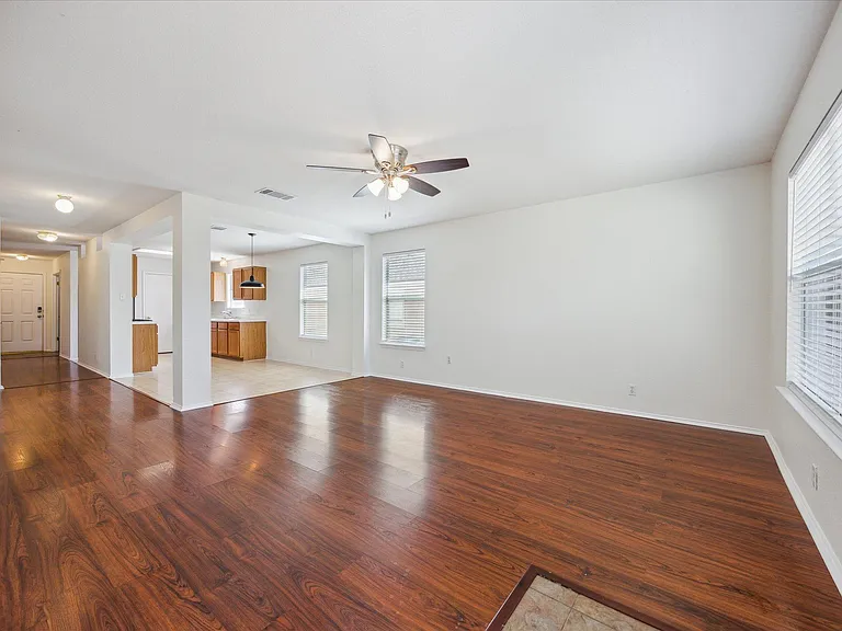 108 Loryn Dr — Photo 15