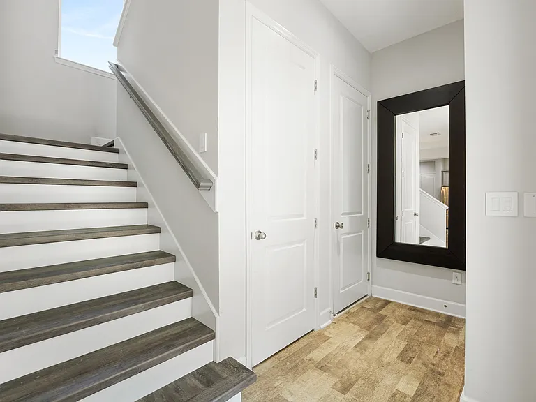 56 Burlcrest Ct — Photo 33