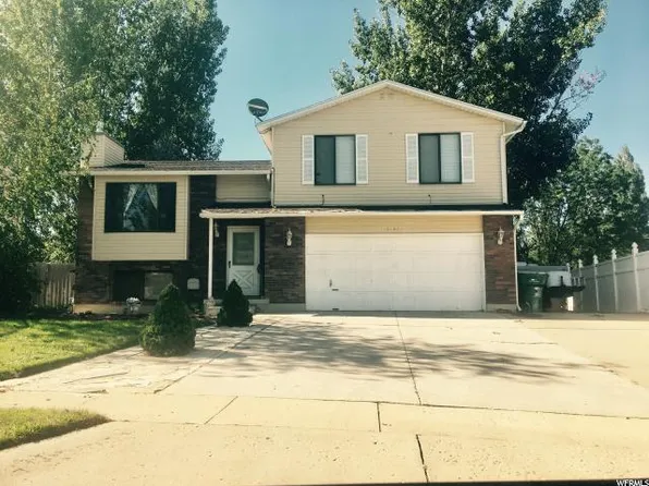 2781 W 4375 S, Roy, UT 84067