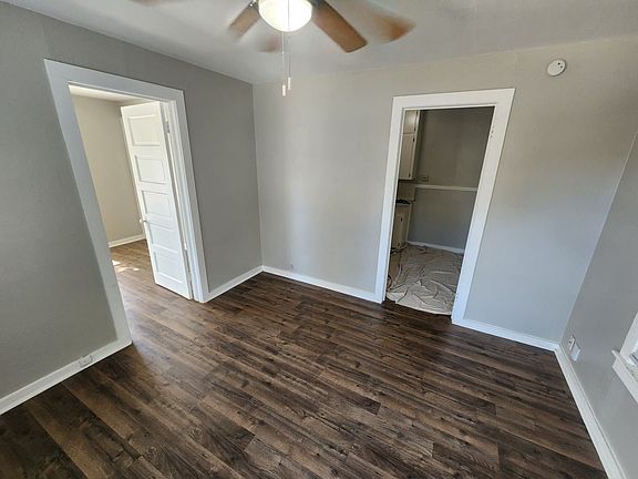 3rd image of 203 E Rosewood Ave APT 4
