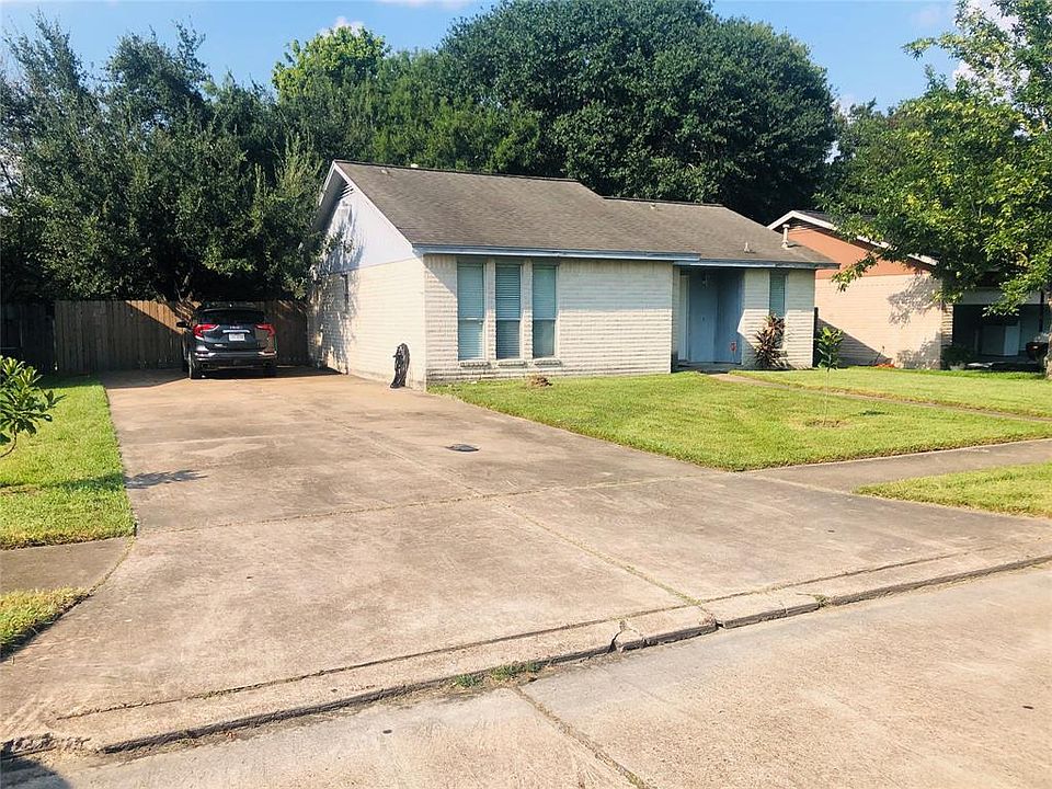 1st image of 2903 Pineswept Dr
