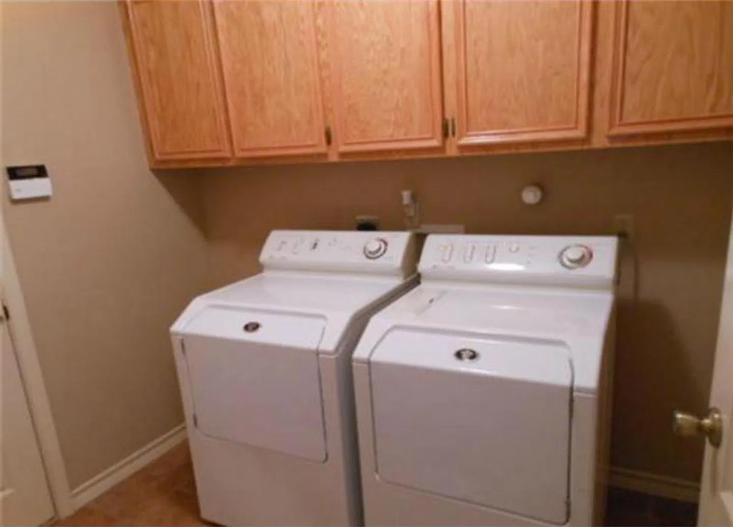 2514 Windblown - 3/Bed 2/Bath - $2095/month — Photo 4