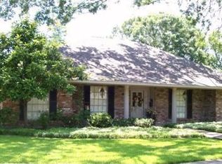 1359 Bon Durant Dr, Baton Rouge, LA 70806