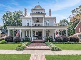 507 Walnut St, Statesville, NC 28677