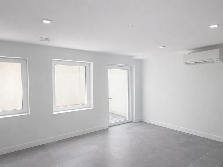 30-17 23rd St #1B — Photo 6