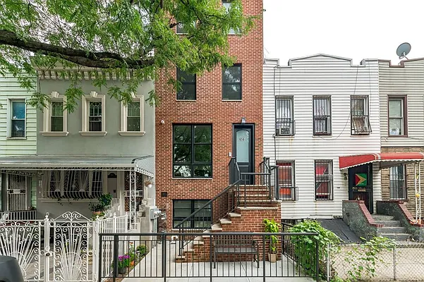 Rented by Brown Harris Stevens | media 27