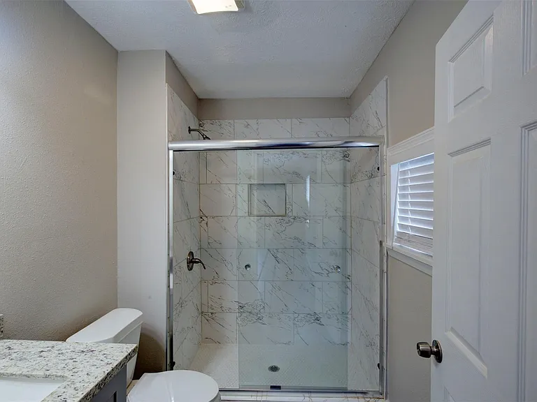 4220 Delhi St — Photo 16