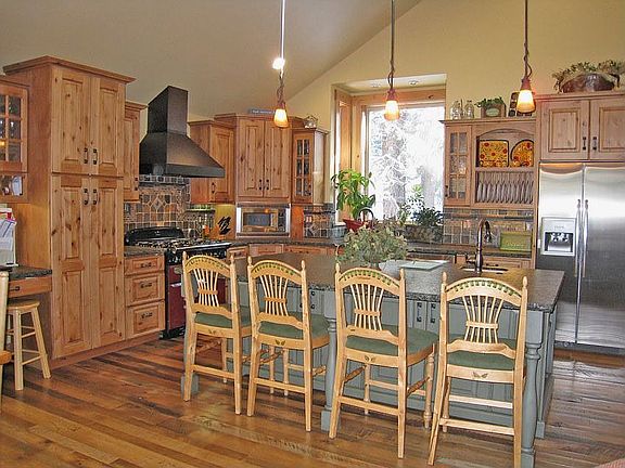Gourmet Kitchen