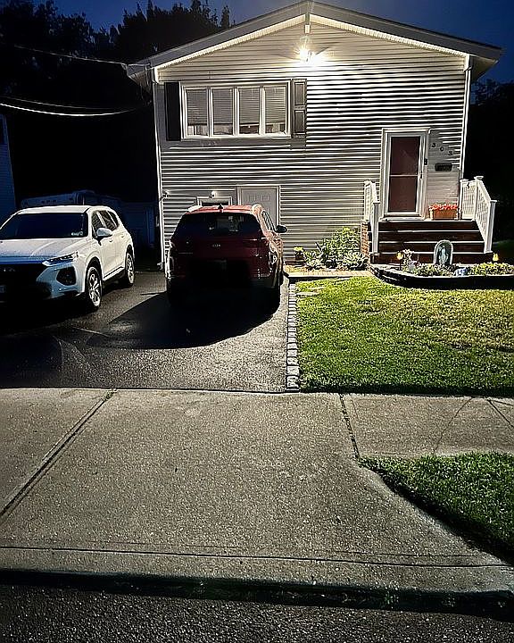 1st image of 303 5th St