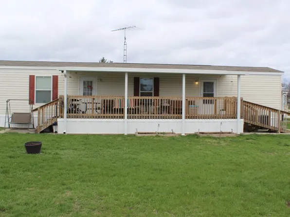 11 Airstream Dr, West Carrollton, OH 45449