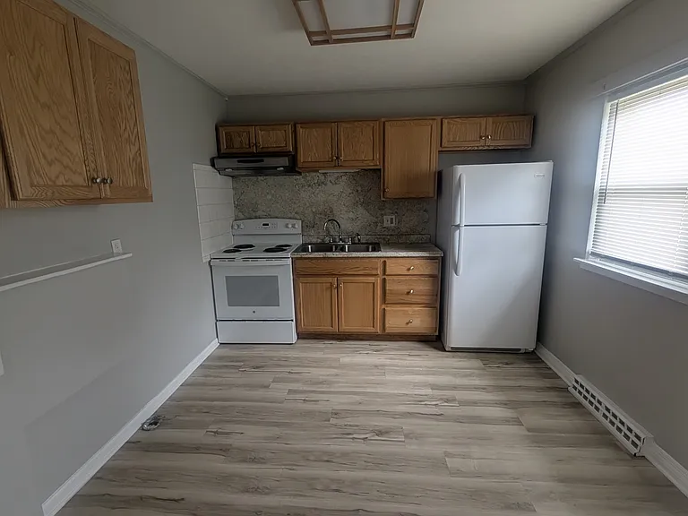 117 W Graham Ave — Photo 9