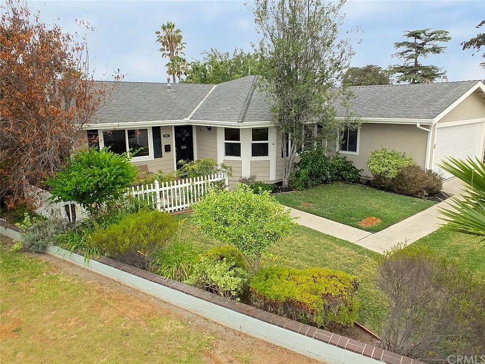 2nd image of 17961 Caledonia Cir