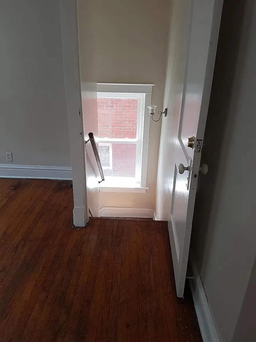 2143A Maury Ave — Photo 3