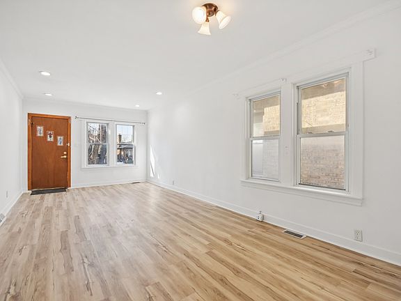 3rd image of 2511 Davisson St