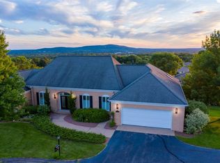 1210 Eastview Dr, Wausau, WI 54403