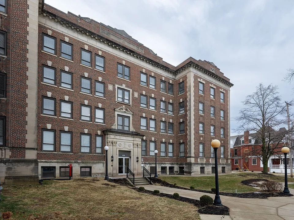 St Joseph Apartments