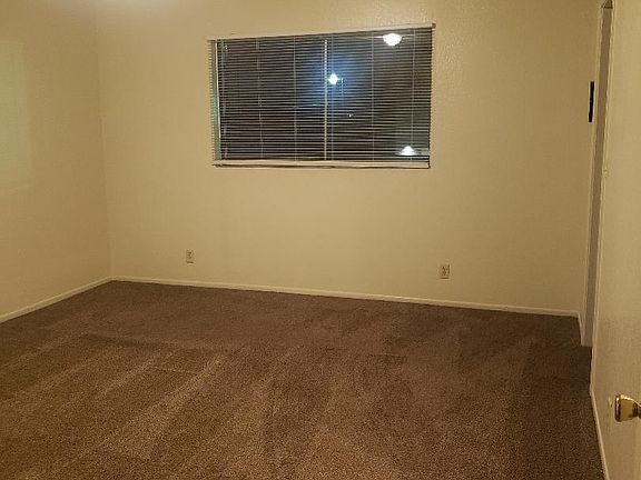 4th image of 14132 Prairie Ave APT 8