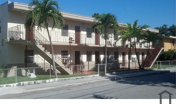 1650 NW 2nd Ave #8