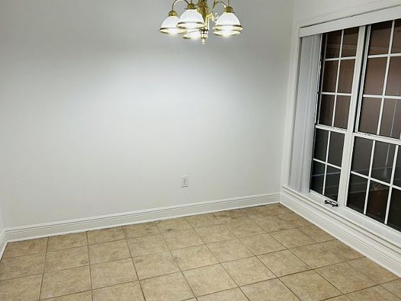 5th image of 111 G T Thames Dr