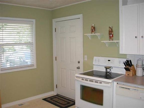 Kitchen 3