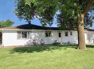 501 E 4th St, Colton, SD 57018