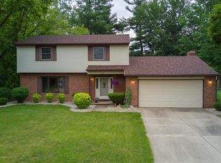 5970 E Sleepy Hollow Ln, East Lansing, MI 48823