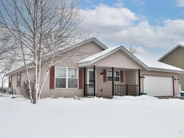 1509 Falcon DRIVE, Hartford, WI 53027