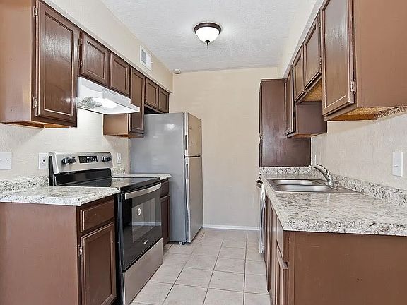 3rd image of 8117 Foxfire Ln APT A