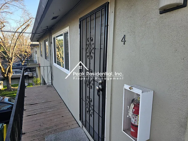 5948 Walerga Rd #4 — Photo 3