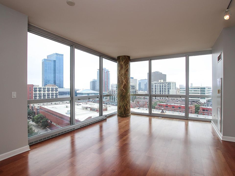 1st image of 1841 S Calumet Ave APT 1108