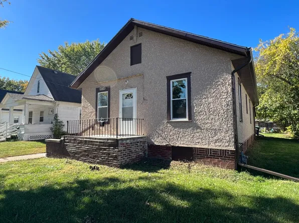 4738 N 40th St, Omaha, NE 68111