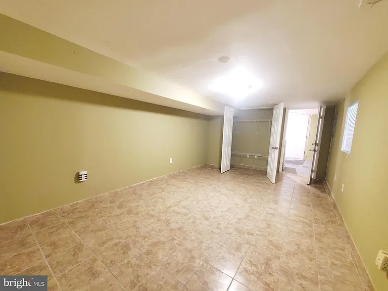 1131 N Gilmor St #BASEMENT — Photo 9
