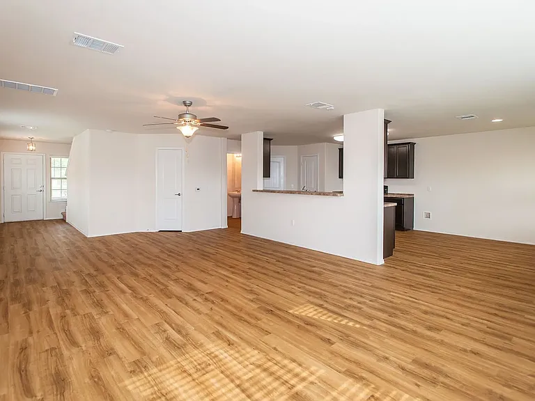 6917 Crestone Rd — Photo 4