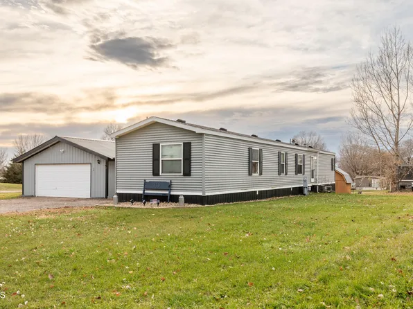 215 Dove St, Bismarck, ND 58504