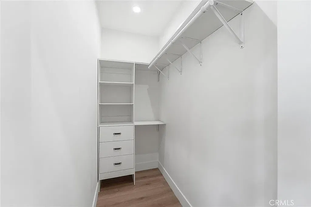 4 bed, 1750 sqft, $6,500 — Photo 4