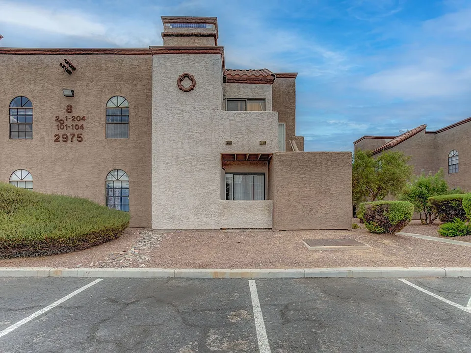 2975 Juniper Hills Blvd #201