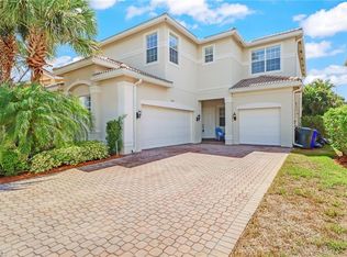 11135 Sparkleberry Dr, Fort Myers, FL 33913