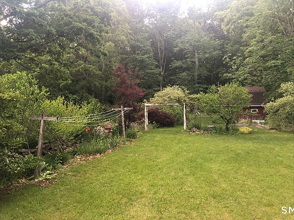 5th image of 81 Floeting Road