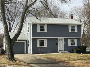 28 Longview Rd, Framingham, MA 01701