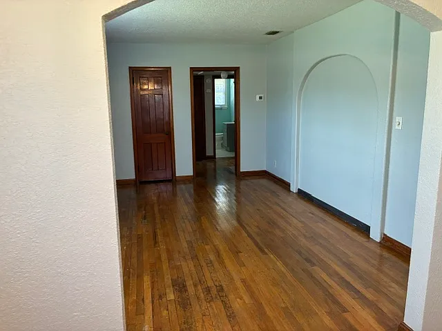 8034 Wakefield Ave — Photo 15